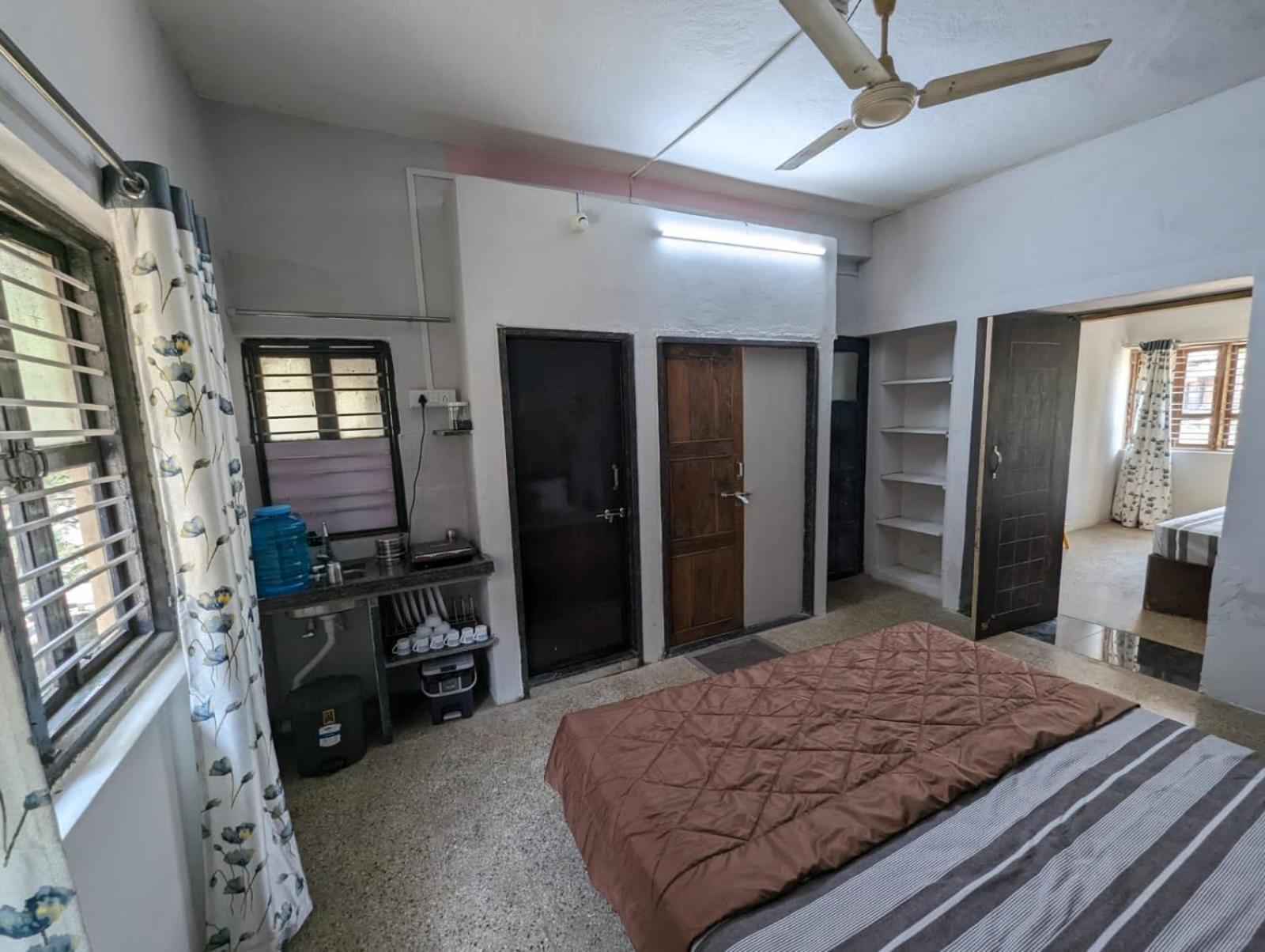 Swanky Sojourns Homestay كولهابور المظهر الخارجي الصورة