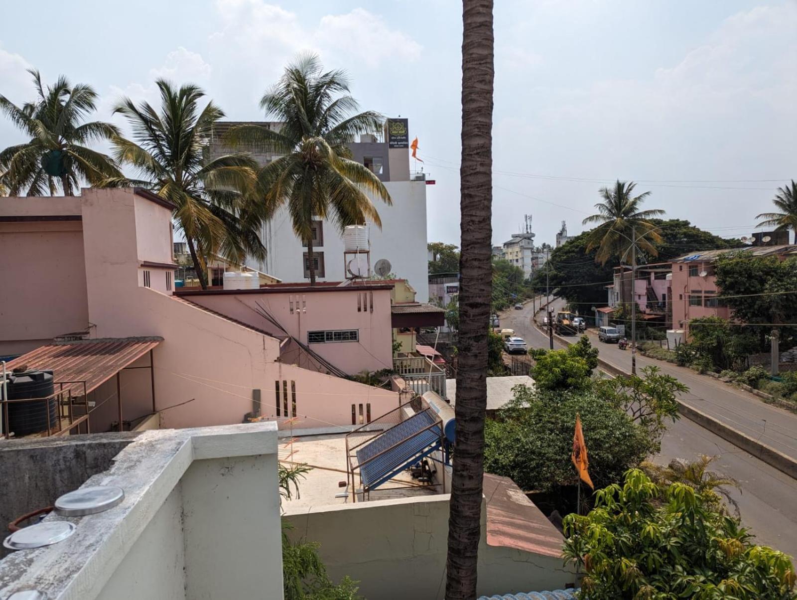 Swanky Sojourns Homestay كولهابور المظهر الخارجي الصورة