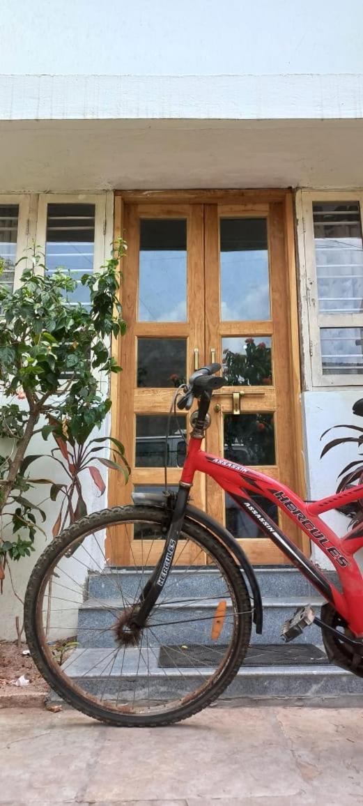 Swanky Sojourns Homestay كولهابور المظهر الخارجي الصورة
